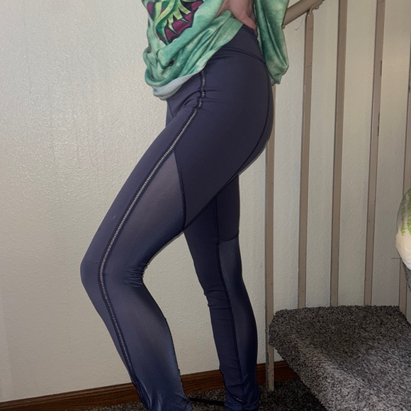 Limited edition Lulu lemon leggings - Picture 1 of 4